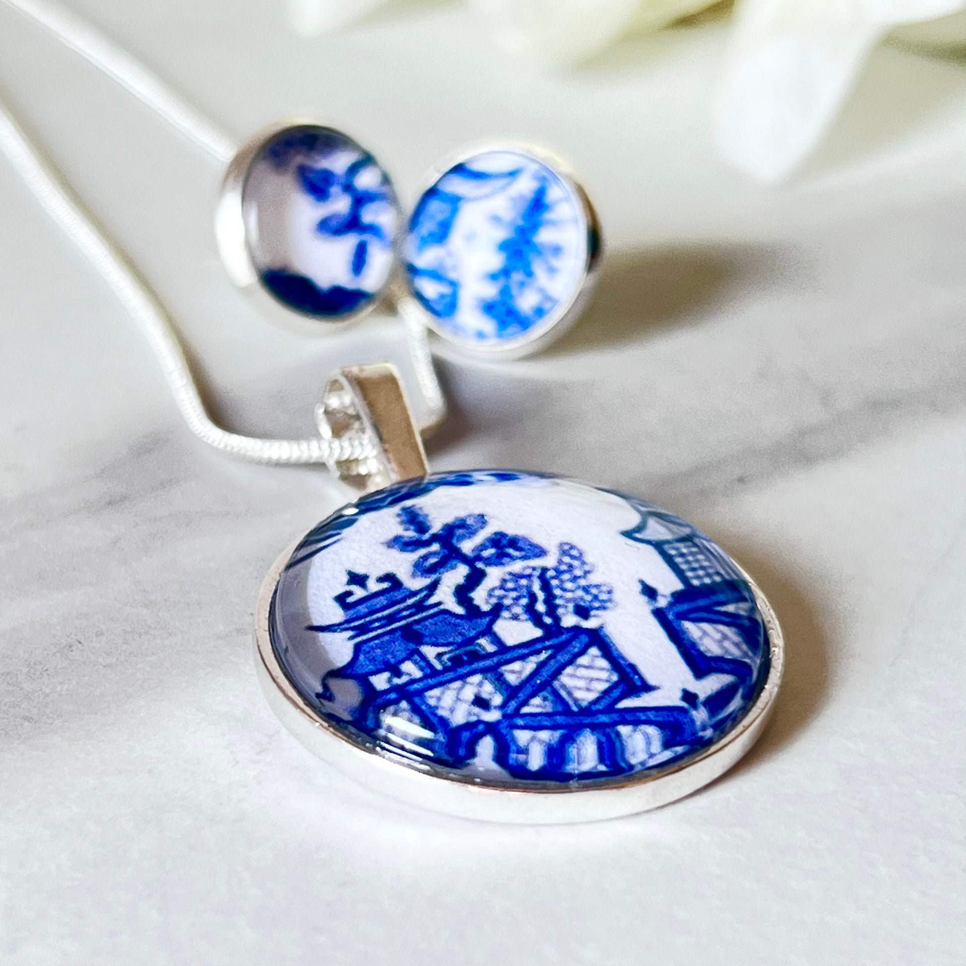 Willow 9th Anniversary Pendant & Earrings Jewellery Set Handmade-Pendant & Earrings-Handmadeanniversary-Stud Earring-Handmade Anniversary