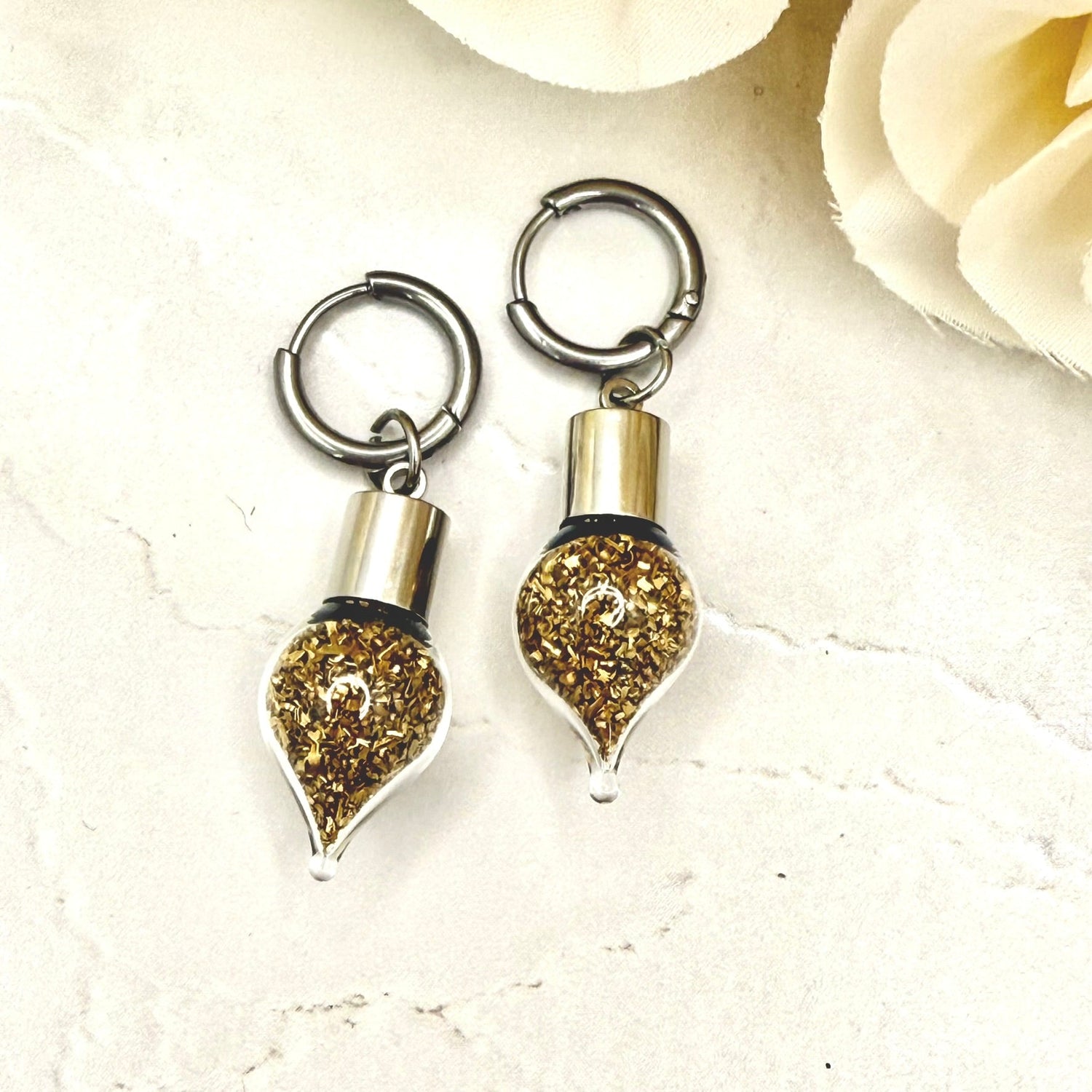 21st Wedding Anniversary Brass Gifts | Luxury Jewellery & Keepsakes