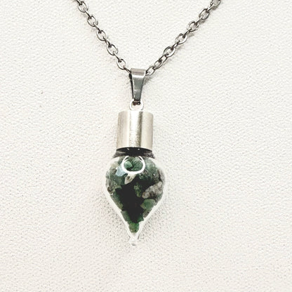 Luxury 55th Anniversary Jewellery Set – Pendant & Earrings with Natural Raw Emerald Fragments | Elegant Emerald Gift for Her-Pendant & Earrings-Handmadeanniversary-Handmade Anniversary