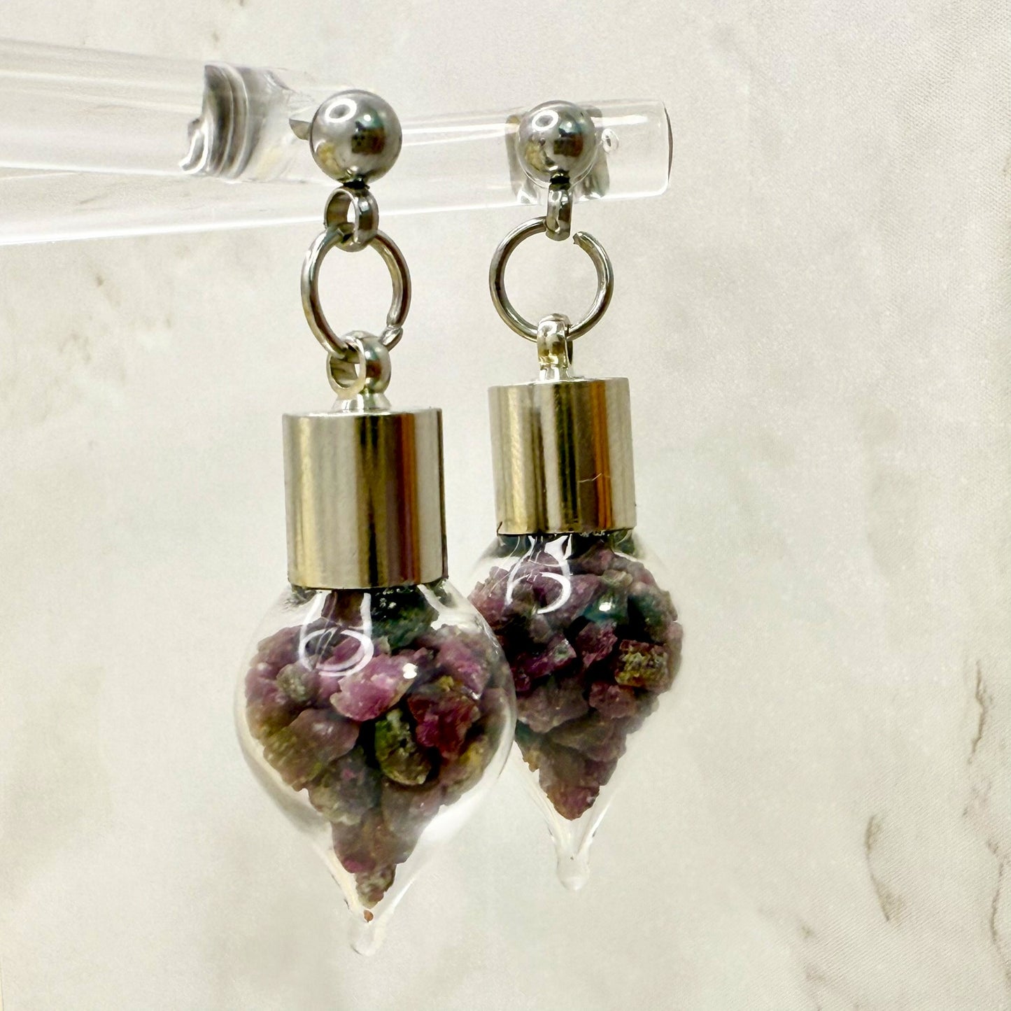 Luxury 40th Anniversary Jewellery Set – Pendant & Earrings with Natural Raw Ruby Chips | Elegant Ruby Gift for Her