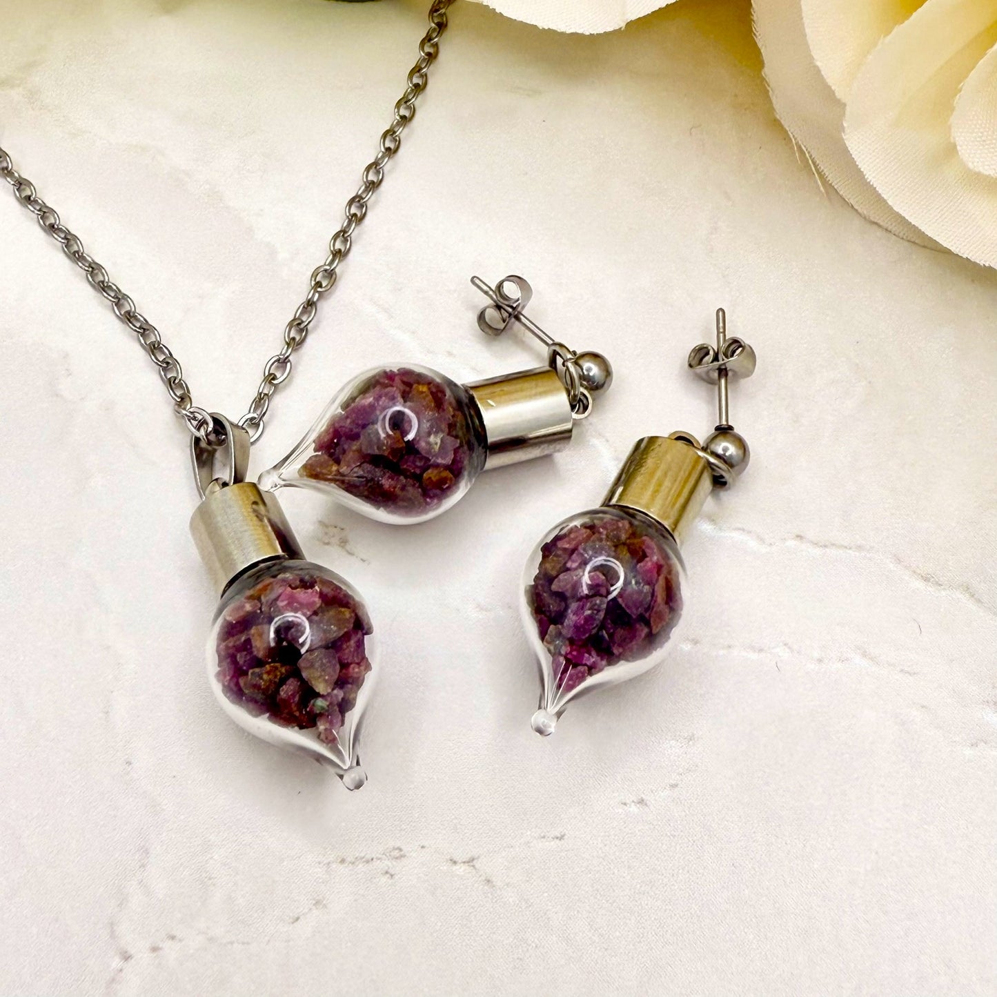 Luxury 40th Anniversary Jewellery Set – Pendant & Earrings with Natural Raw Ruby Chips | Elegant Ruby Gift for Her