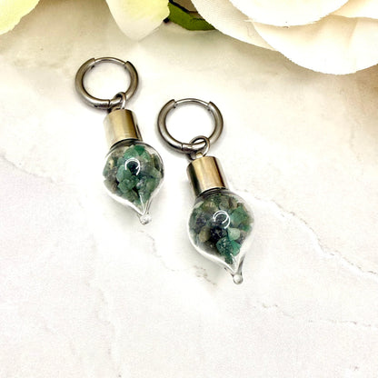 Luxury 55th Anniversary Jewellery Set – Pendant & Earrings with Natural Raw Emerald Fragments | Elegant Emerald Gift for Her-Pendant & Earrings-Handmadeanniversary-Handmade Anniversary