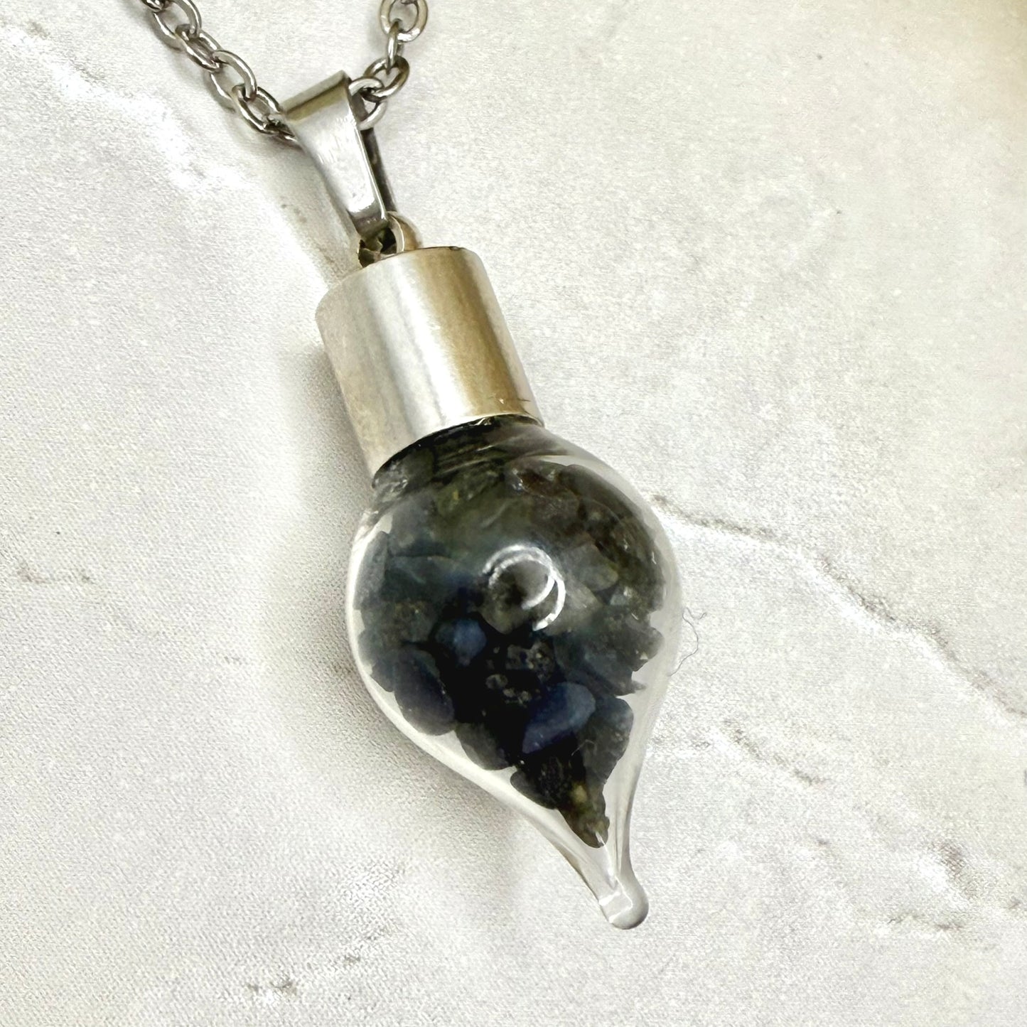 Luxury Sapphire Pendant – 45th Wedding Anniversary Necklace | Elegant Gift for Her